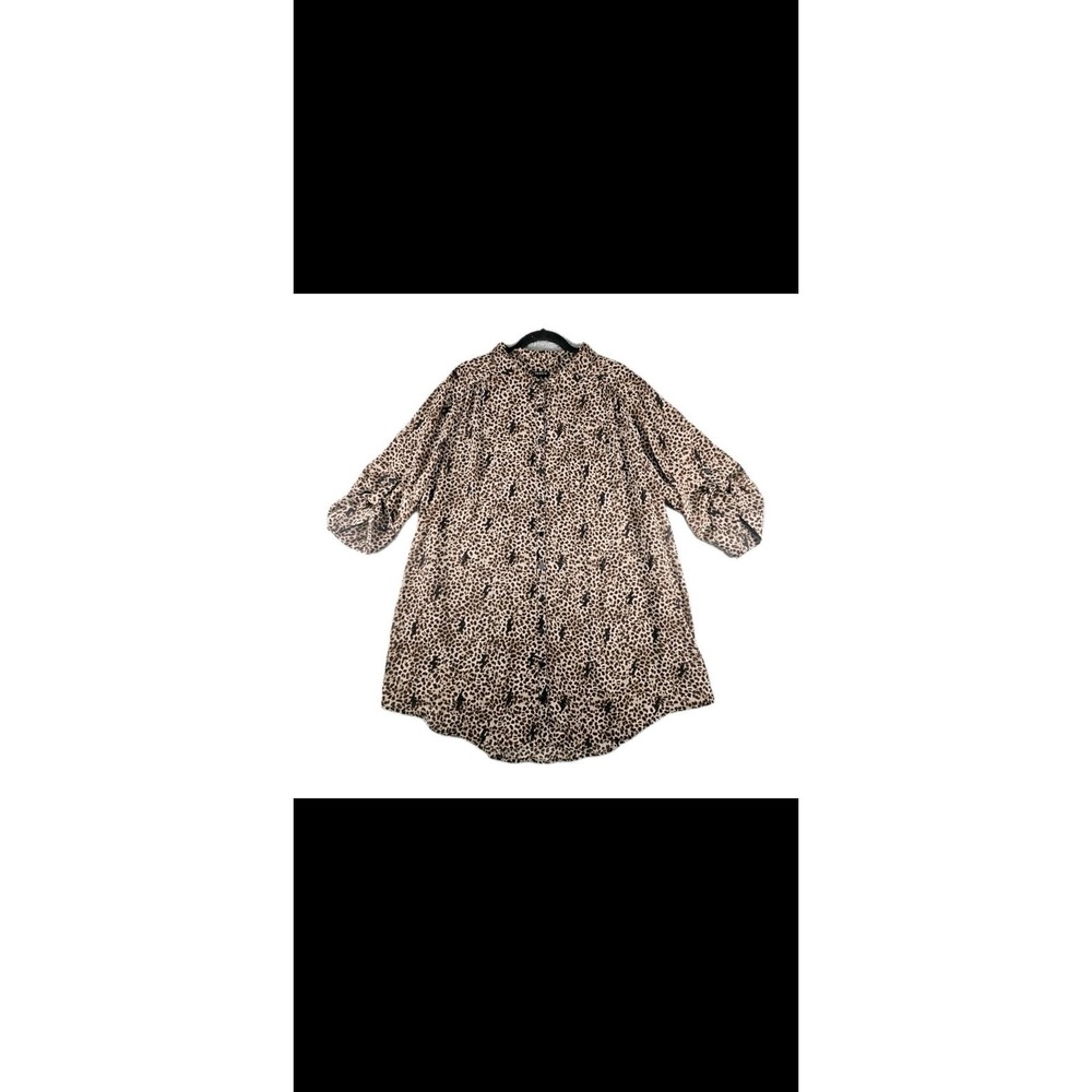 Torrid front button closure leopard & thunderbolts print tunic top Sz 3